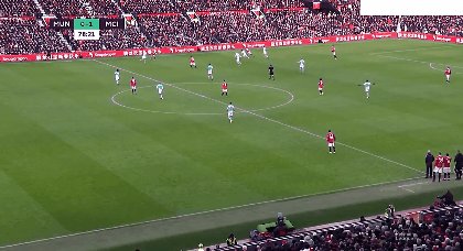 九游棋牌-拉什福德:没碰球没参与 阿坎吉:对方首球是个笑话